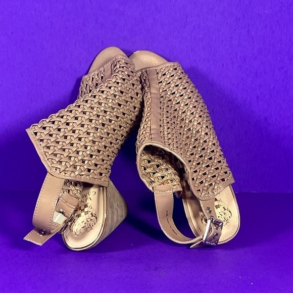 Vince Camuto EIANA Caged Peep Toe Lattice Pyramid Slingback Sandals Size 10 - Picture 5 of 9